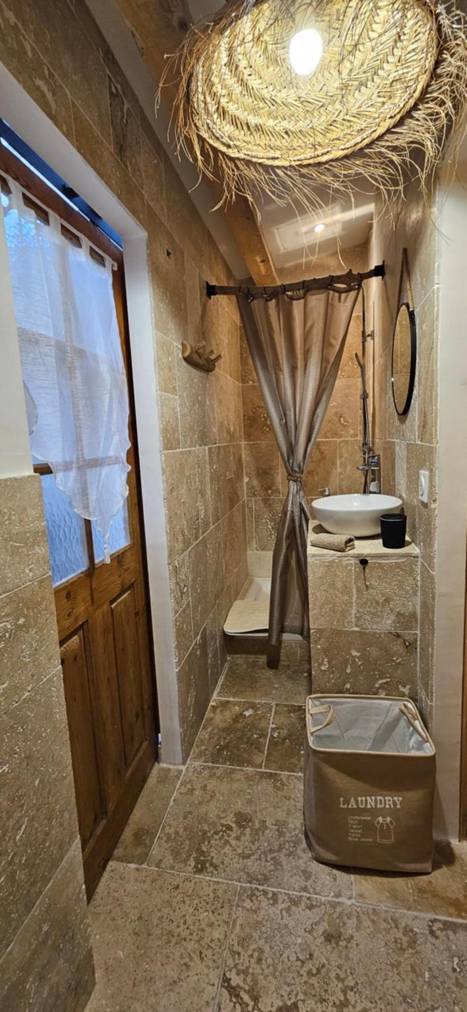 Апартаменты Chez Lisa Пор-Сен-Луи-дю-Рон Экстерьер фото